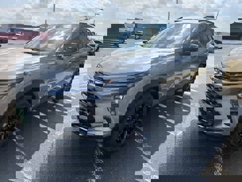 New 2025 Chevrolet Trax ACTIV w/ Sunroof Package image 3