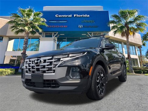 Used 2023 Hyundai Santa Cruz SEL Premium image 9