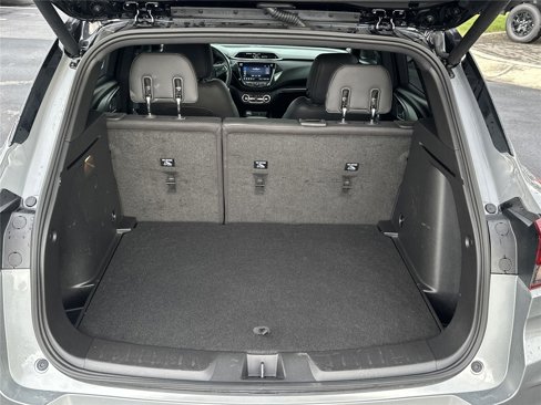 Used 2023 Chevrolet TrailBlazer RS w/ Sun and Liftgate Package image 32