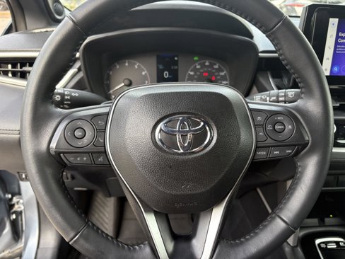 Used 2025 Toyota Corolla Cross AWD Hybrid image 12