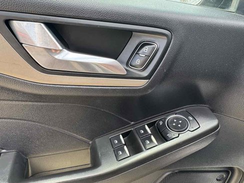 Used 2021 Ford Escape SEL image 15