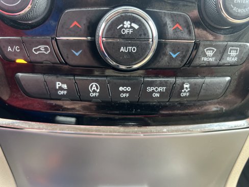 Used 2019 Jeep Grand Cherokee Limited image 32