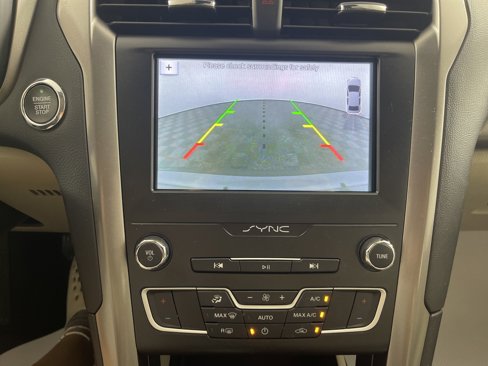 Used 2019 Ford Fusion SE image 22