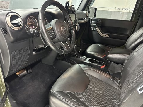Used 2016 Jeep Wrangler Sahara image 2