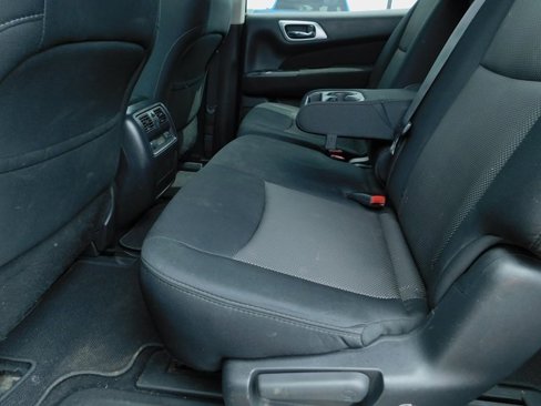 Used 2017 Nissan Pathfinder S image 20