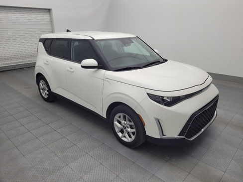 Used 2023 Kia Soul LX w/ LX Technology Package image 11
