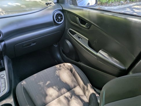 Used 2023 Hyundai Kona SEL image 18