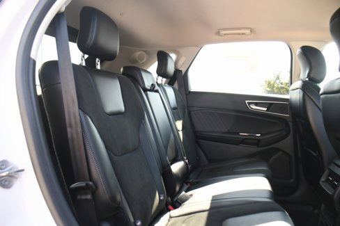 Used 2018 Ford Edge Sport w/ Technology Package image 17