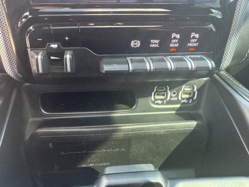 Used 2021 RAM 2500 Limited image 28