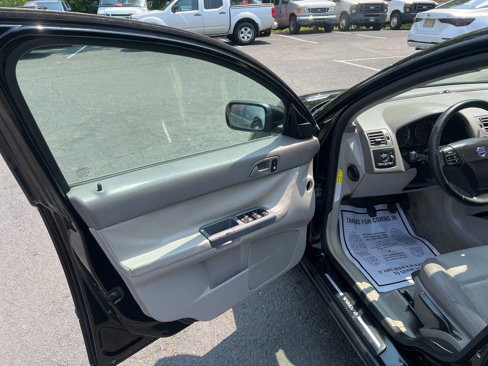 Used 2005 Volvo S40 2.4i image 10