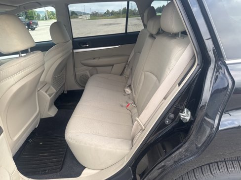 Used 2010 Subaru Outback 2.5i Premium w/ Popular Equipment Group 1B image 54