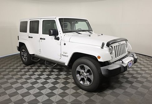 Used 2016 Jeep Wrangler Unlimited Sahara w/ Connectivity Group image 2