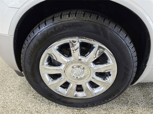Used 2012 Buick Enclave Leather image 17