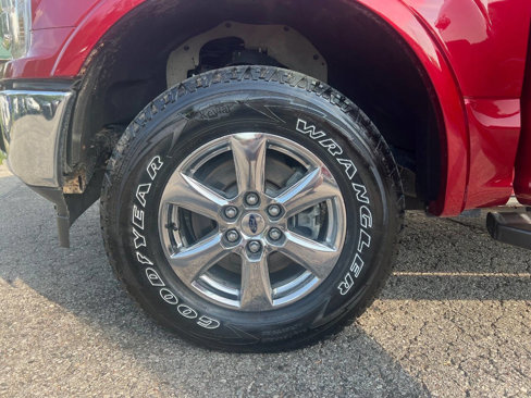 Used 2018 Ford F150 Lariat w/ Equipment Group 502A Luxury image 9