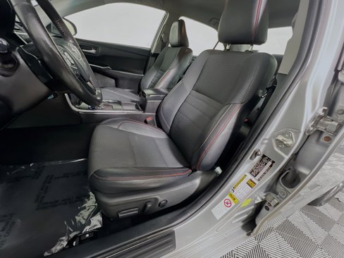 Used 2017 Toyota Camry SE image 15