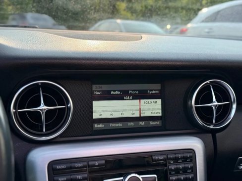 Used 2014 Mercedes-Benz SLK 250 image 12