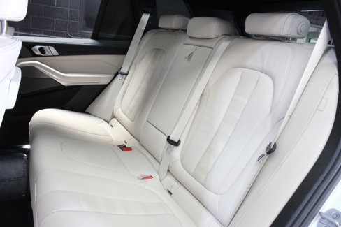 Used 2021 BMW X5 sDrive40i w/ M Sport Package image 32