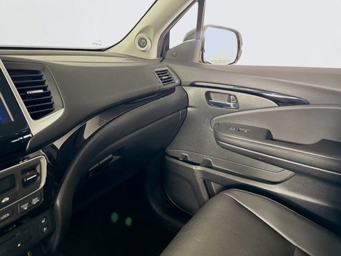 Used 2016 Honda Pilot Elite image 49