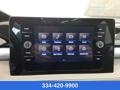 Used 2025 Volkswagen Taos SE w/ Panoramic Sunroof Package image 25