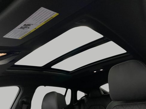 Certified 2021 BMW X6 M50i w/ Executive Package image 33