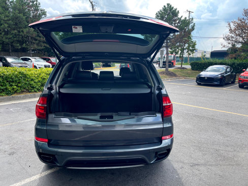 Used 2011 BMW X5 xDrive50i image 9