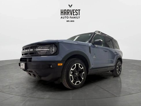 Used 2024 Ford Bronco Sport Outer Banks w/ Tech Package image 1