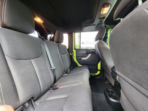 Used 2016 Jeep Wrangler Unlimited Sahara image 44