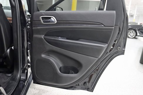 Used 2018 Jeep Grand Cherokee Limited image 31