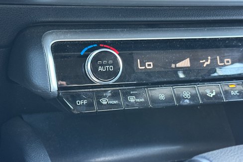 Used 2023 Kia K5 LXS image 29