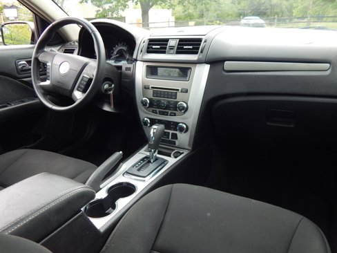 Used 2010 Mercury Milan image 17