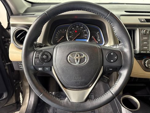 Used 2014 Toyota RAV4 Limited image 15