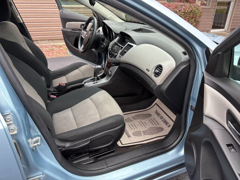 Used 2012 Chevrolet Cruze LS w/ Connectivity Package image 8