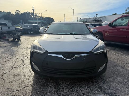 Used 2013 Hyundai Veloster Turbo image 3