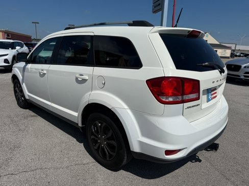 Used 2019 Dodge Journey SE image 17