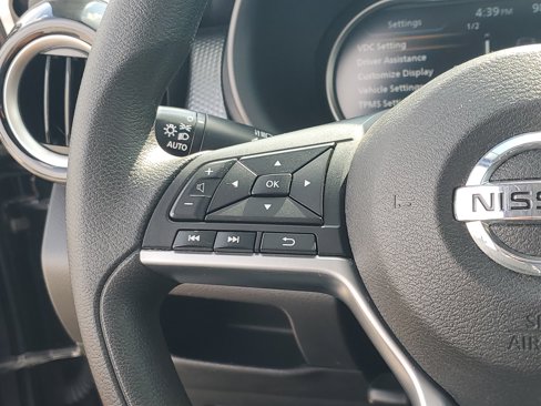 Certified 2020 Nissan Kicks SV image 20