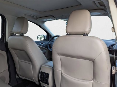 Used 2018 Ford Escape SEL image 29