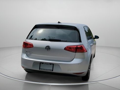 Used 2016 Volkswagen e-Golf SEL Premium image 24