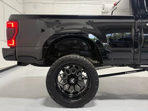 Used 2022 Ford F250 Platinum w/ FX4 Off-Road Package image 16