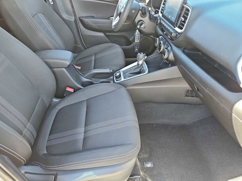Used 2020 Hyundai Venue SEL image 20