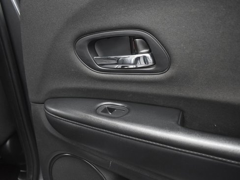Used 2019 Honda HR-V LX image 19