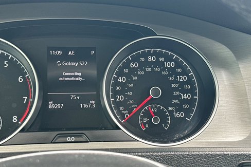 Used 2016 Volkswagen Golf Limited Edition image 24