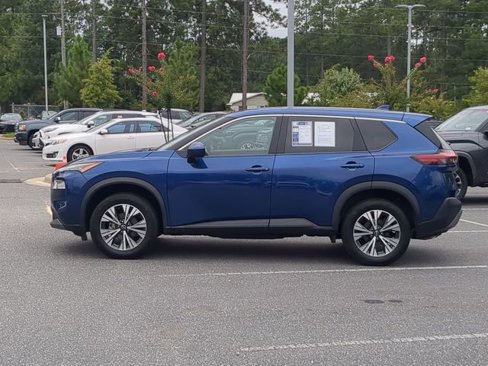 Used 2023 Nissan Rogue SV image 7
