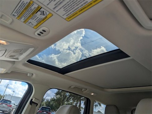 Used 2017 Ford Escape Titanium image 19