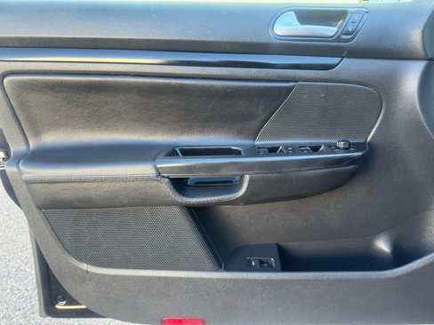 Used 2014 Volkswagen Jetta TDI image 10