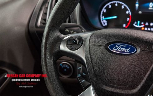Used 2021 Ford Transit Connect XLT image 20