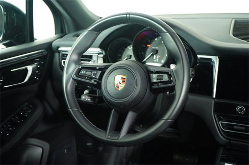 Used 2022 Porsche Macan image 72