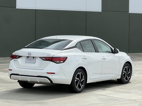 Used 2024 Nissan Sentra SV image 5