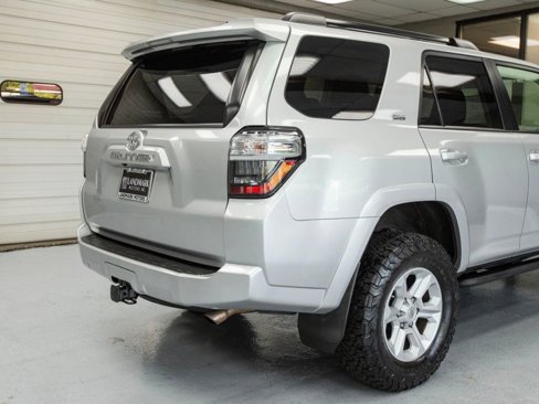 Used 2017 Toyota 4Runner SR5 image 29