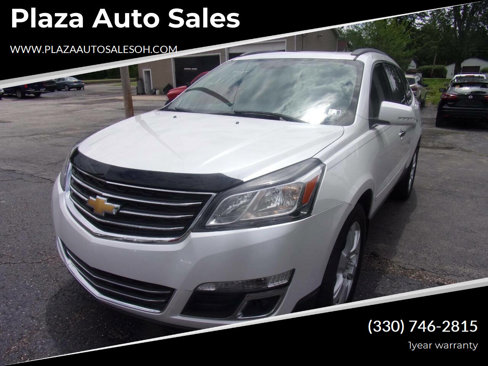 Used 2017 Chevrolet Traverse LT w/ Style and Technology Package image 2