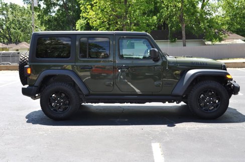 Used 2023 Jeep Wrangler Unlimited Sport image 17